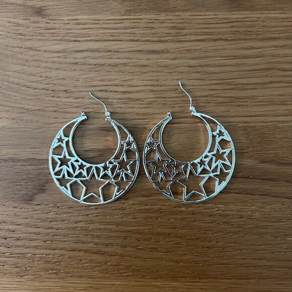 Silver toned large 2 inch Hoop & Star earrings Punk glam Rockstar partygirl goth - Picture 2 of 5